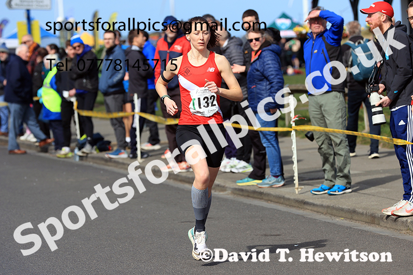 Senior womens Northern 6 Stage Road Relay, 2025 Northern 12 and 6 Stage Road Relays and Junior 5k, Redcar. Photo: David T. Hewitson/Sports for All Pics